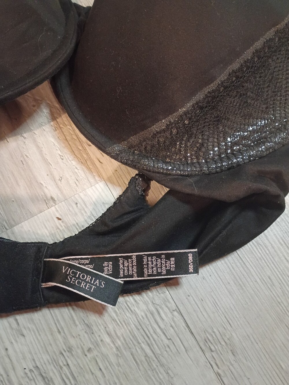 Victoria Secret - Picture 5 of 5